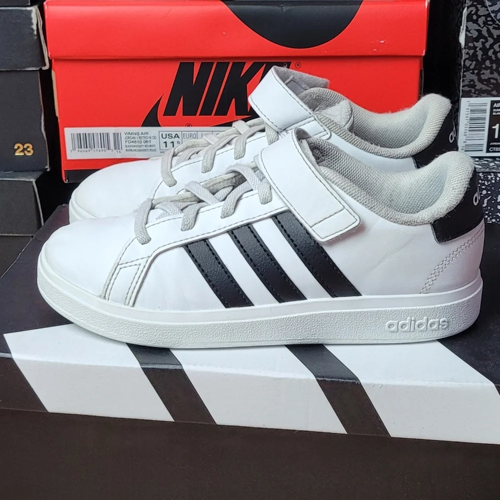 Adidas White and Black Sneakers
